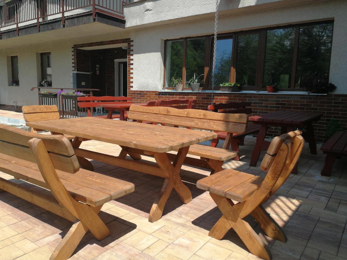 Penzion U Kluju Vestin Exterior photo