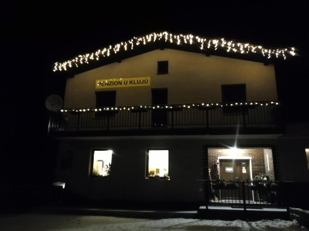 Penzion U Kluju Vestin Exterior photo